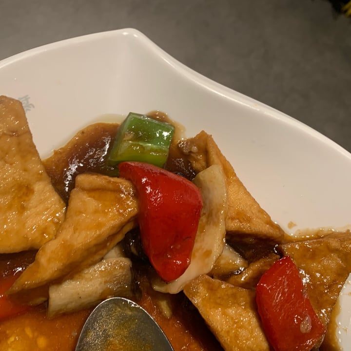 photo of Tofu Vegan Peking “duck” shared by @maegs on  07 Feb 2022 - review
