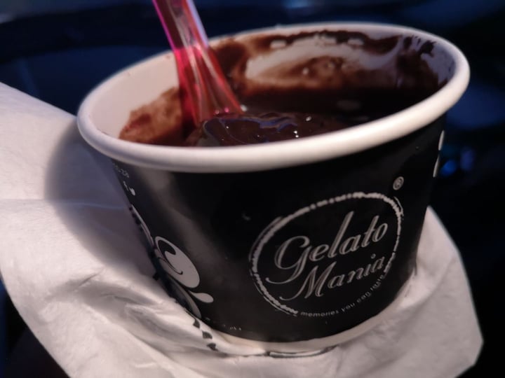review photo of Gelato Mania Vegan Chocolate Gelato shared by @chiaralincoln on 02 Jan 2020 - review