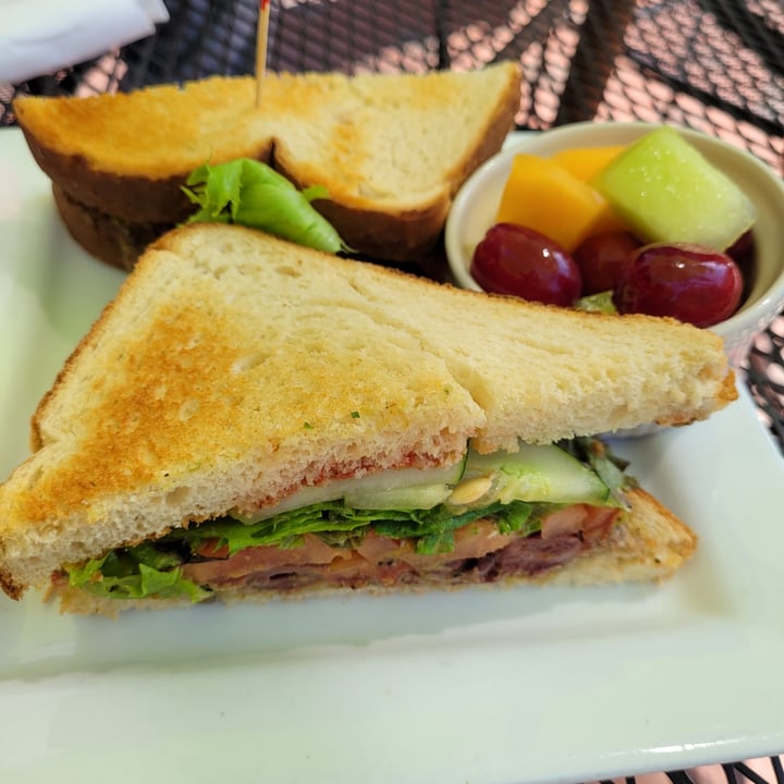 review photo of Good Life Cafe Mediterranean Sandwich shared by @vegan04 on 30 Mar 2022 - review