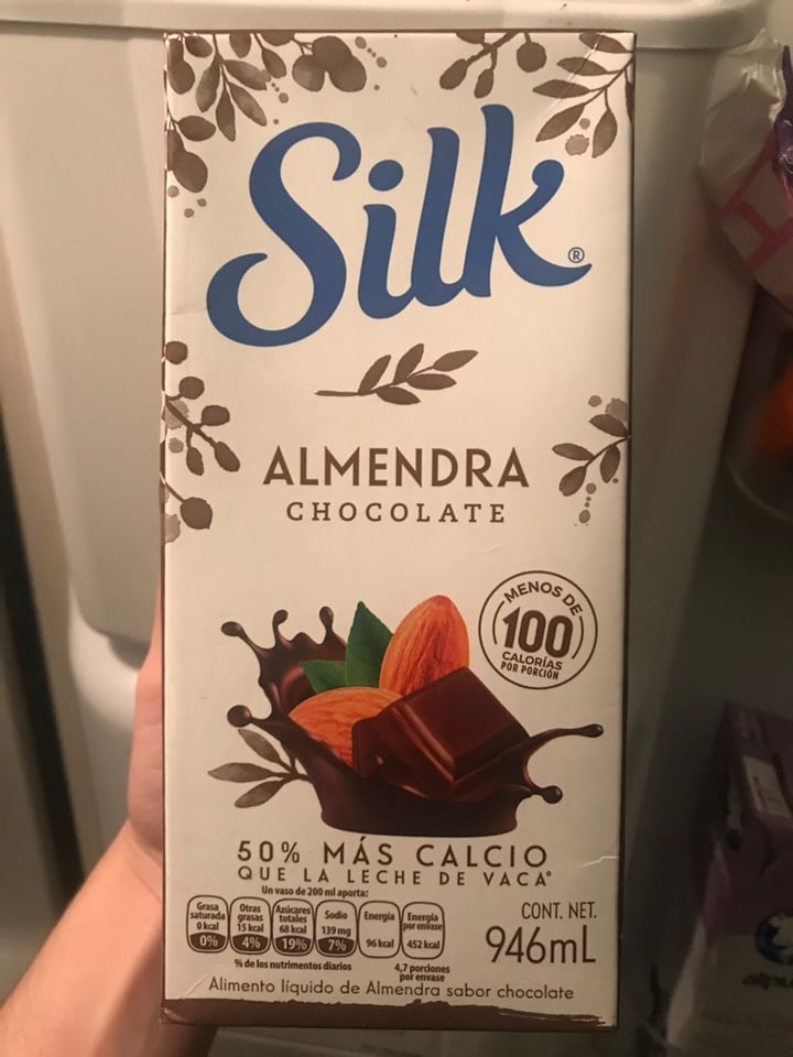 photo of Silk Bebida de Almendra sabor Chocolate shared by @marionmedina on  23 Jan 2020 - review