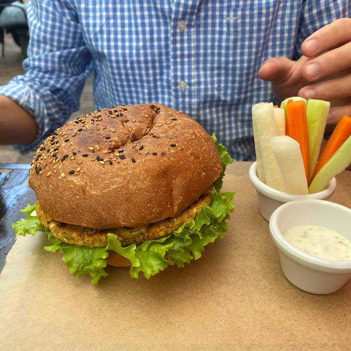 photo of Taco Green Hamburguesa BBQ shared by @curvycarbivore on  18 Sep 2022 - review