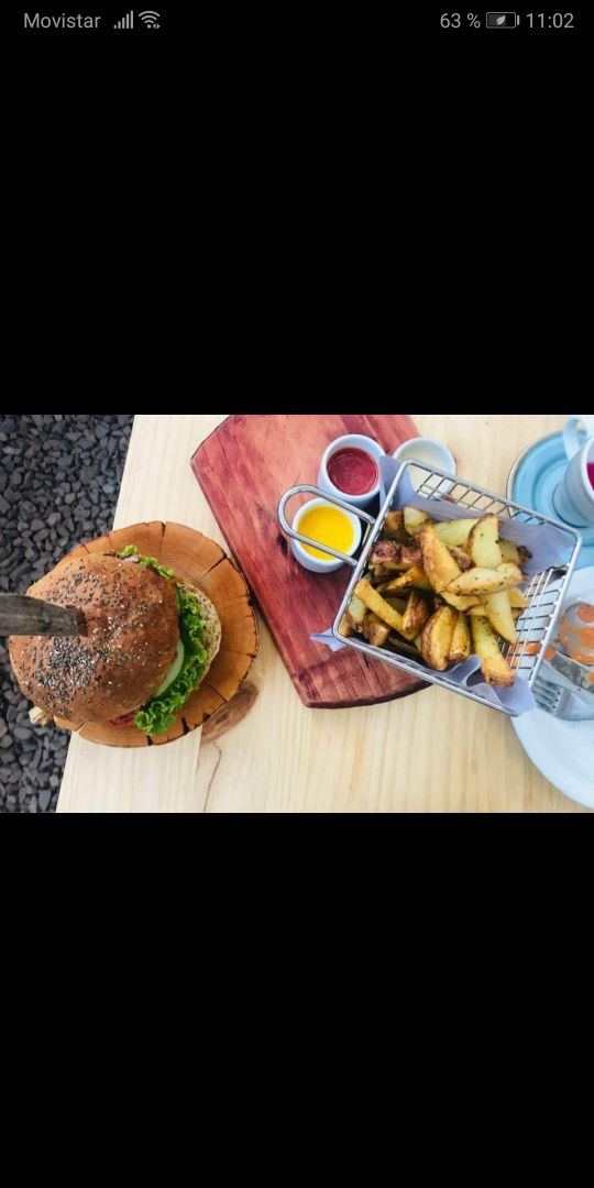 photo of Green Point Restaurants Hamburguesa shared by @danielaorihuelab on  24 Feb 2020 - review