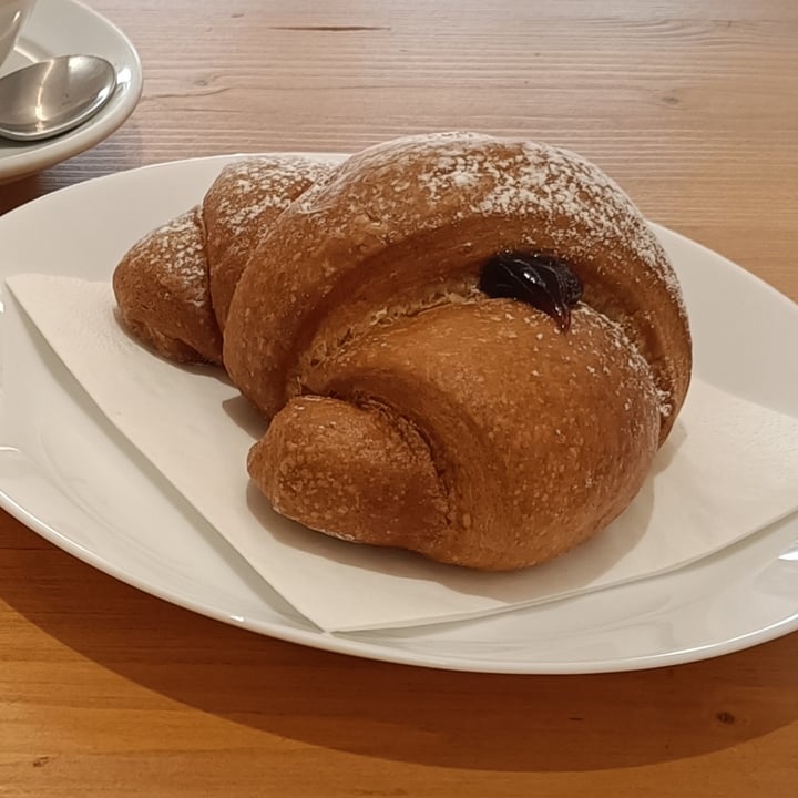 review photo of NaturaSì Brioche Marmellata Frutti Di Bosco shared by @alessia98 on 17 Oct 2022 - review