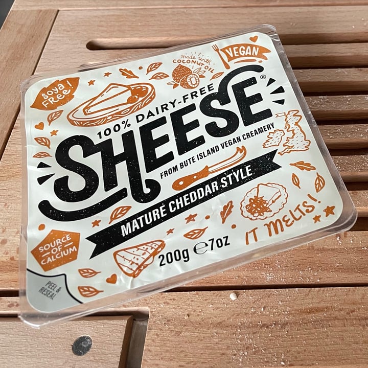 photo of Bute Island Foods Mature Cheddar Style Block shared by @ziokendo on  30 May 2021 - review