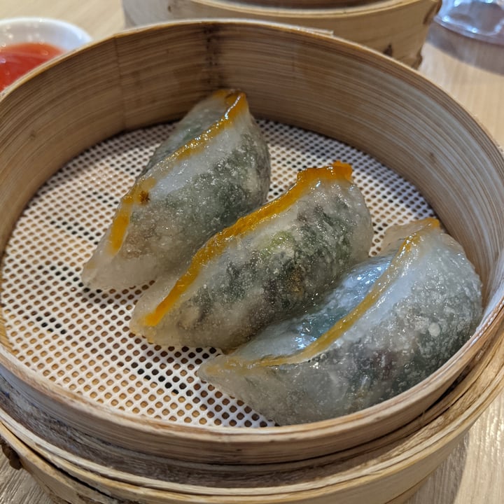 photo of Lotus Vegetarian Restaurant Wild Mushroom Crystal Dumplings shared by @tancoul on  30 Jan 2021 - review