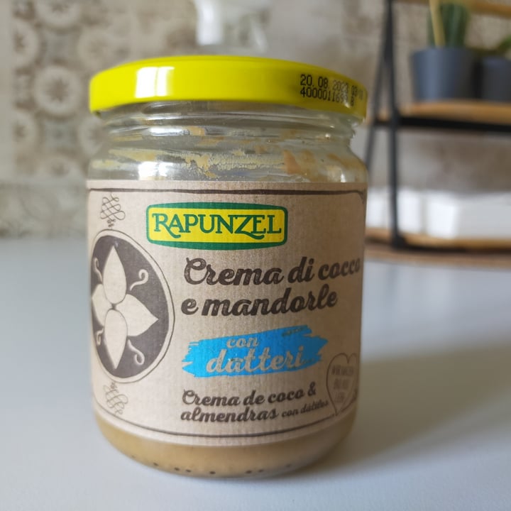 review photo of Rapunzel Crema cocco mandorle E Datteri shared by @elisa789 on 26 Mar 2022 - review