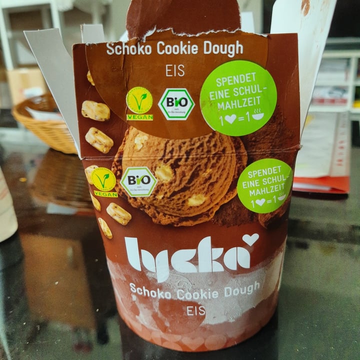 photo of Lycka Schoko Cookie Dough shared by @domcsiwill on  05 Oct 2022 - review