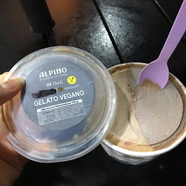 photo of Al-Pino Heladeros Artesanos Helado de Dulce de Leche y Chocolate shared by @vickysirianni on  23 Jan 2022 - review