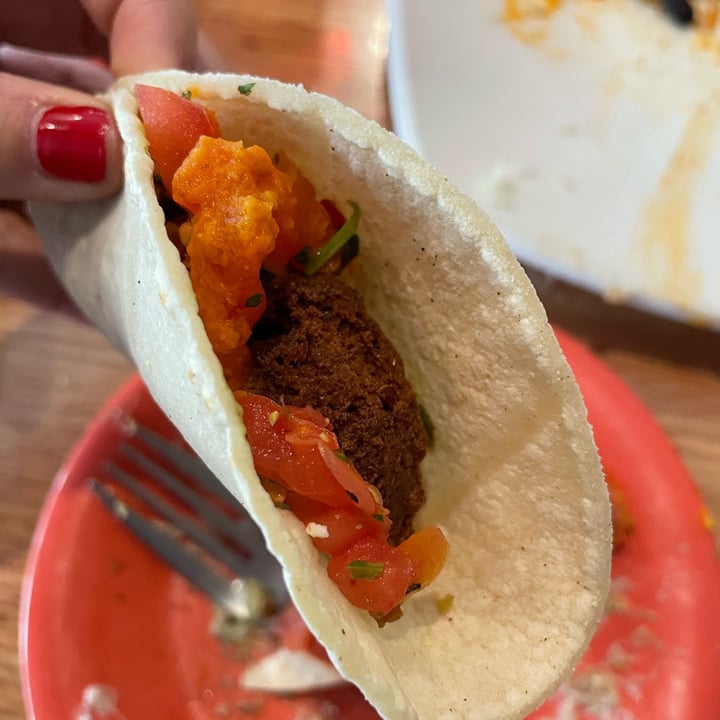 photo of Ed's Cantina & Grill Falafel Taco shared by @nicolemanoo on  20 Dec 2021 - review