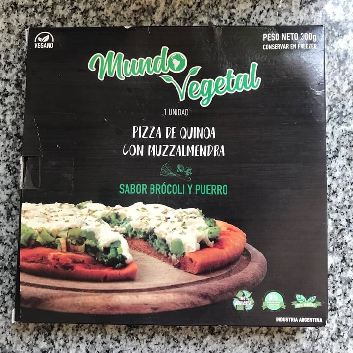 photo of Mundo Vegetal Pizza de muzzarella con brocoli y puerro shared by @xpuchi on  03 Mar 2020 - review