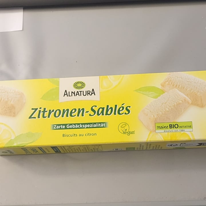 photo of Alnatura Zitronen Sables shared by @katzerrina on  18 Dec 2022 - review