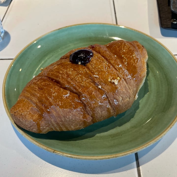 review photo of Pastrocchio - Feed Your Happiness Brioche shared by @irenina0096 on 30 May 2022 - review