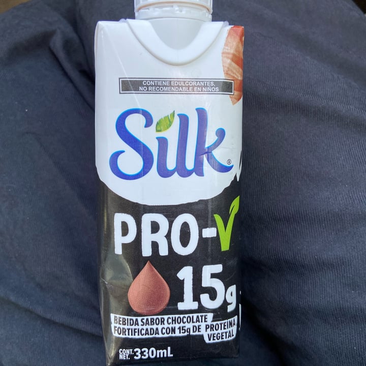 photo of Silk bebida sabor chocolate con 15 g de proteina shared by @strawberryswan on  11 Nov 2022 - review
