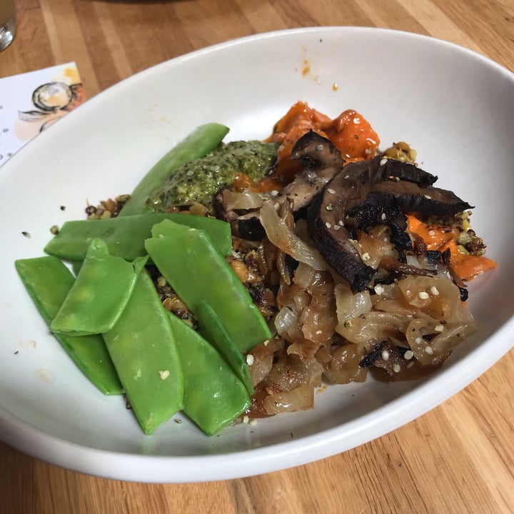 review photo of True Food Kitchen Ancient Grains Bowl shared by @turnupnerd on 31 Aug 2019 - review