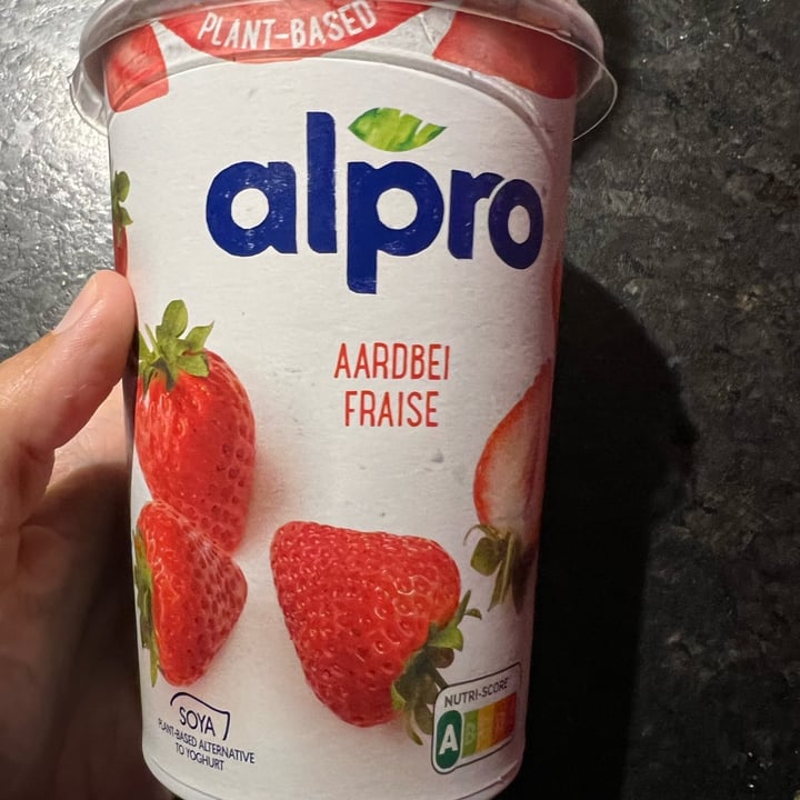 review photo of Alpro plant based yoghurt saya shared by @danielasouza on 24 Nov 2022 - review