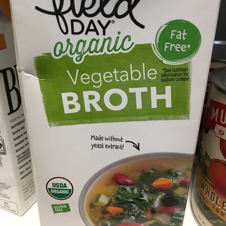 photo of Field Day Vegetable Broth shared by @sdigiacomo on  05 Nov 2020 - review