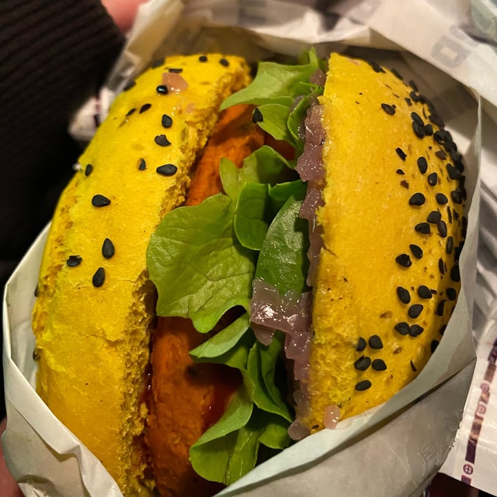 photo of Flower Burger Spicy cecio shared by @criiiiiiii on  17 Mar 2022 - review