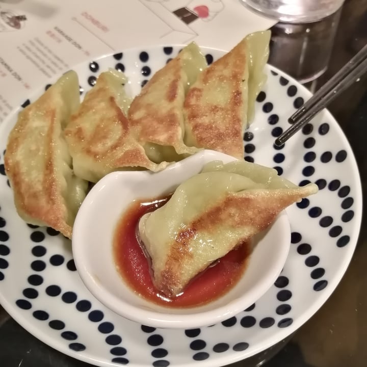 photo of TENOHA RAMEN Vegetable Gyoza shared by @seevegan on  20 Oct 2022 - review