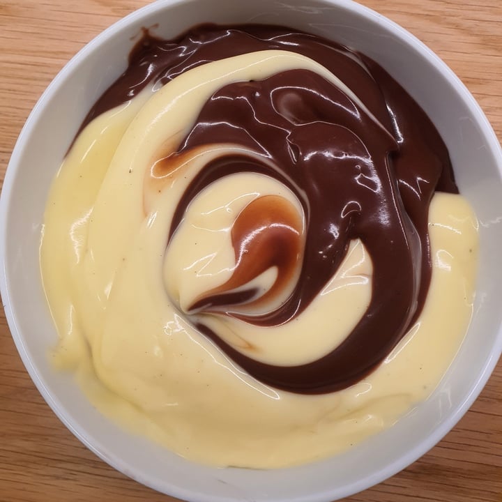 photo of Dr. Oetker Love it! Pflanzlicher Pudding Bourbon-Vanille shared by @jeanneloani on  18 Mar 2021 - review
