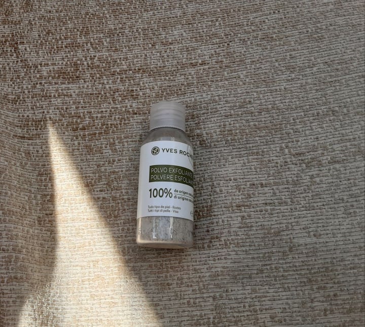 photo of Yves rocher Polvo exfoliante shared by @sanag13 on  14 Apr 2020 - review