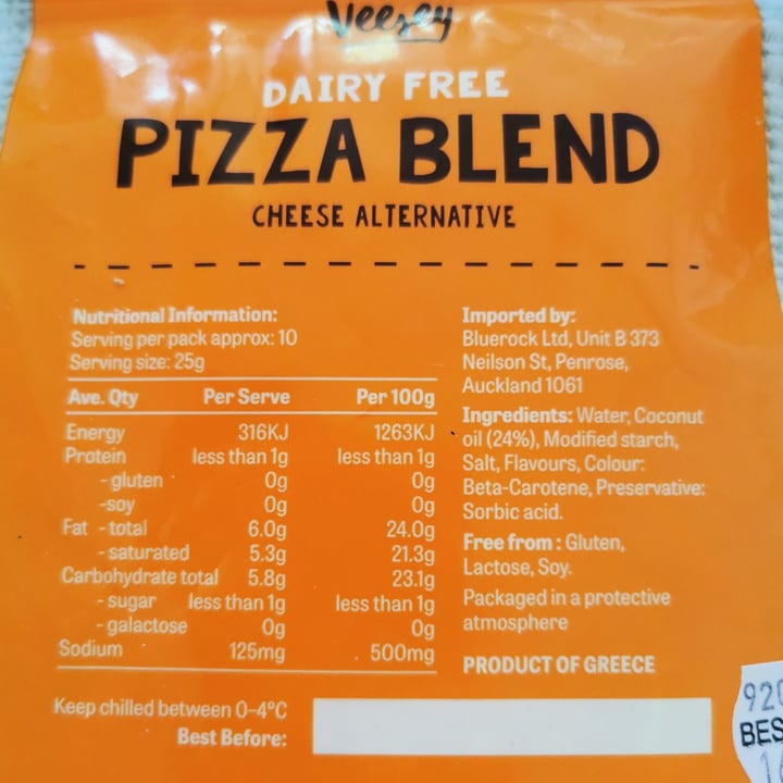 photo of Veesey Dairy Free Pizza blend cheese alternative shared by @flyingkiwi on  28 Dec 2020 - review