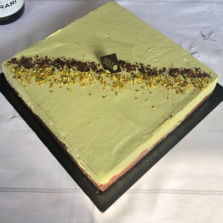 photo of Basilico Food Torta al pistacchio shared by @daniasc on  23 Mar 2022 - review