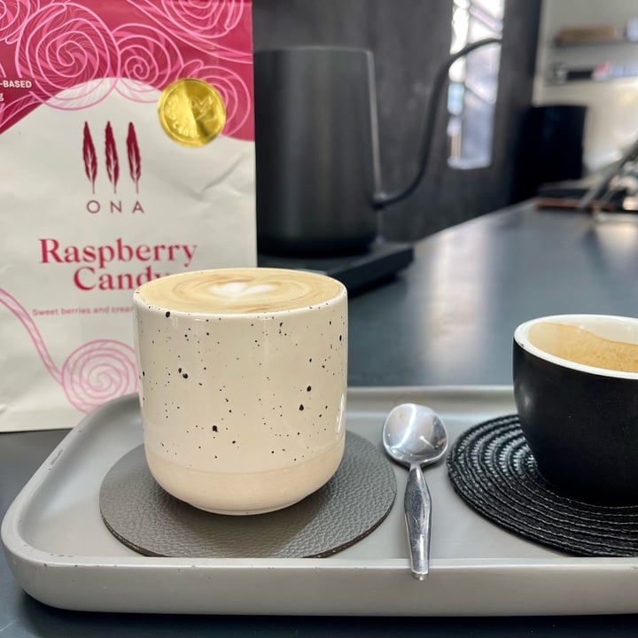 photo of Urban Brew Coffee & Barista Academy Espresso & Cortado with Oat Milk (ONA Raspberry Candy Blend) shared by @jeanne-marie on  02 May 2022 - review