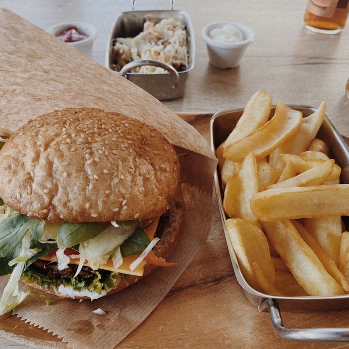 review photo of Vegan Burger Linsen Burger shared by @vanessawatz on 20 Aug 2020 - review