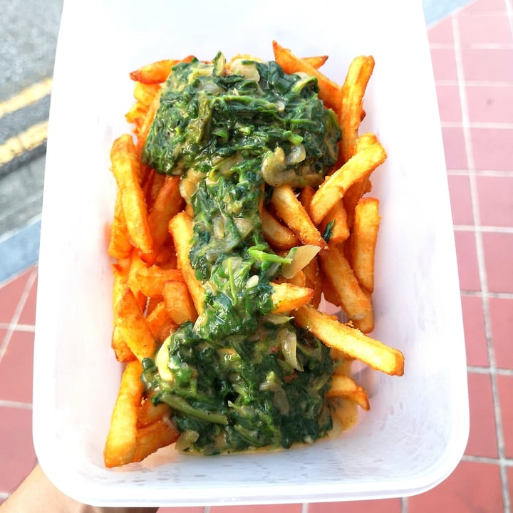 review photo of Love Handle Cream Spinach-loaded Fries shared by @raffymabanag on 27 Jul 2021 - review