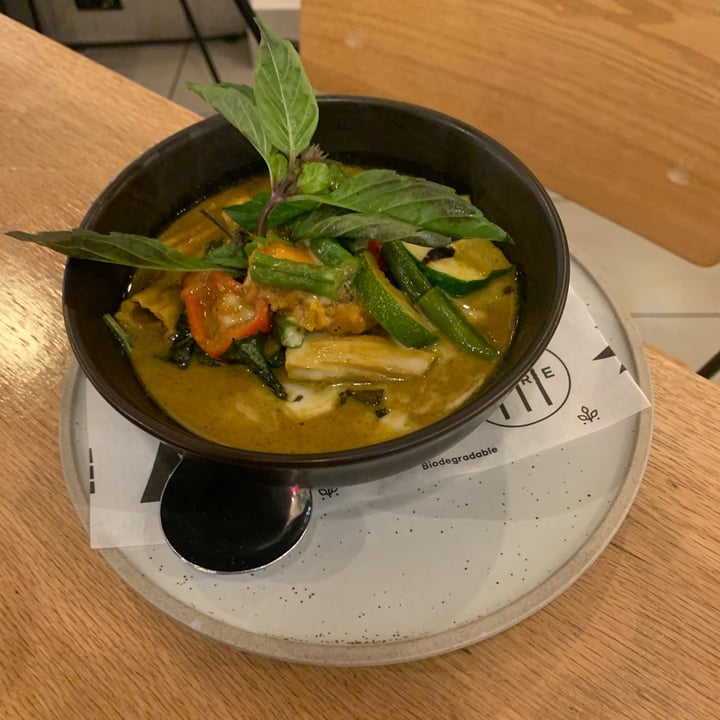photo of Fire x Soi 38 Vegan Green Curry shared by @jasmine94 on  22 Aug 2021 - review