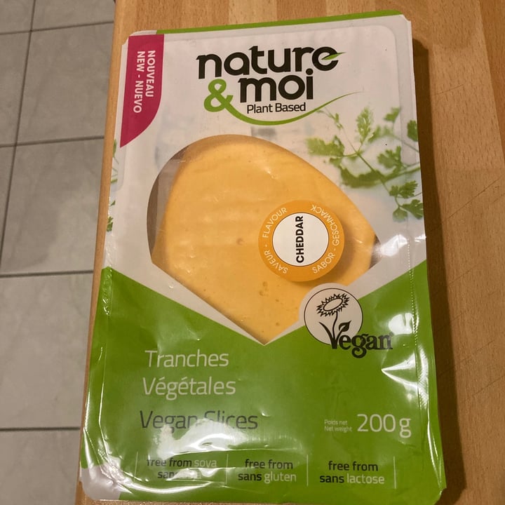 photo of Nature & Moi Cheddar Flavor Slices shared by @loulez on  10 Mar 2021 - review