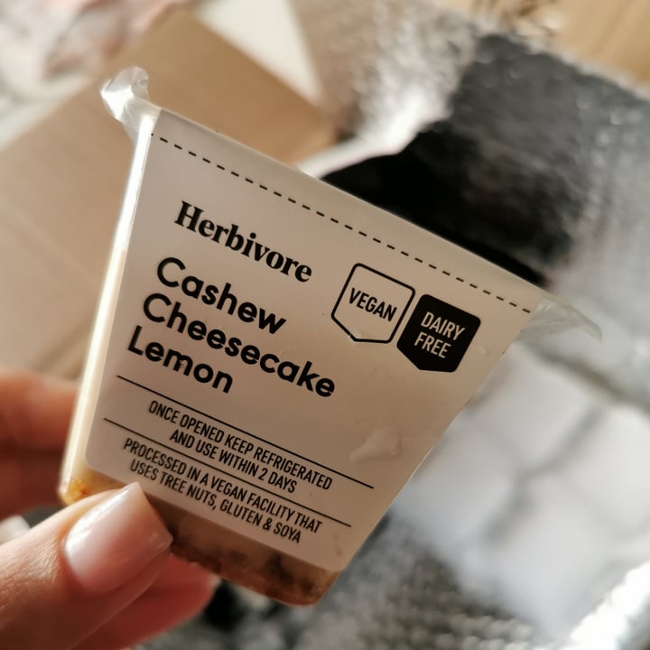 photo of Herbivore Cashew Nut Cheese Cake shared by @mishbudde on  23 Apr 2020 - review