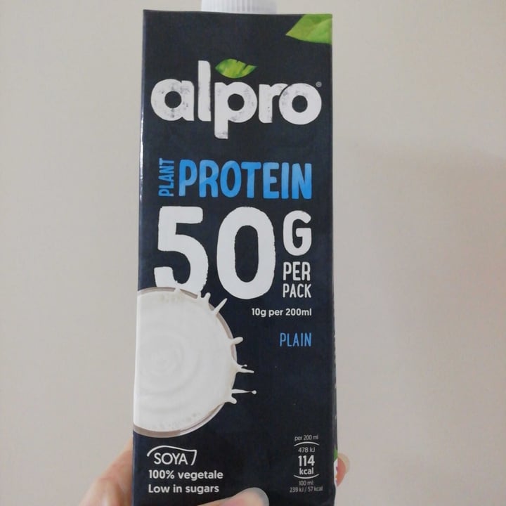 photo of Alpro Latte vegetale Plant Protein shared by @simonavs on  28 Aug 2022 - review