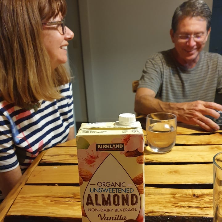 review photo of Kirkland Signature Organic Unsweetened Almond Beverage Vanilla shared by @mkstaton2 on 27 Jun 2021 - review