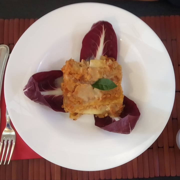 photo of Veganda Lasagna Al Ragù Di Soia shared by @giulipv on  07 Apr 2022 - review