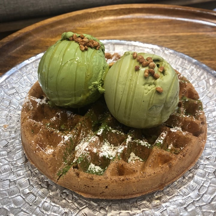 photo of Hvala Keong Saik Dairy-Free Waffles shared by @sparklyy on  17 Jan 2021 - review