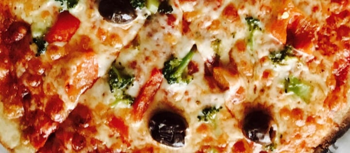 review photo of Blaze Pizza Blaze Build Your Own Vegan Pizza shared by @govegan161616 on 24 Apr 2020 - review