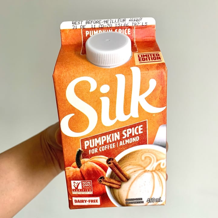 photo of Silk Silk Almond Creamer Pumpkin Spice shared by @happyvegantaco on  27 Oct 2021 - review