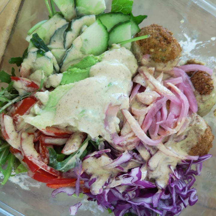 photo of KAUAI Rondebosch Avo Falafel Salad Bowl shared by @provegza on  26 Nov 2021 - review