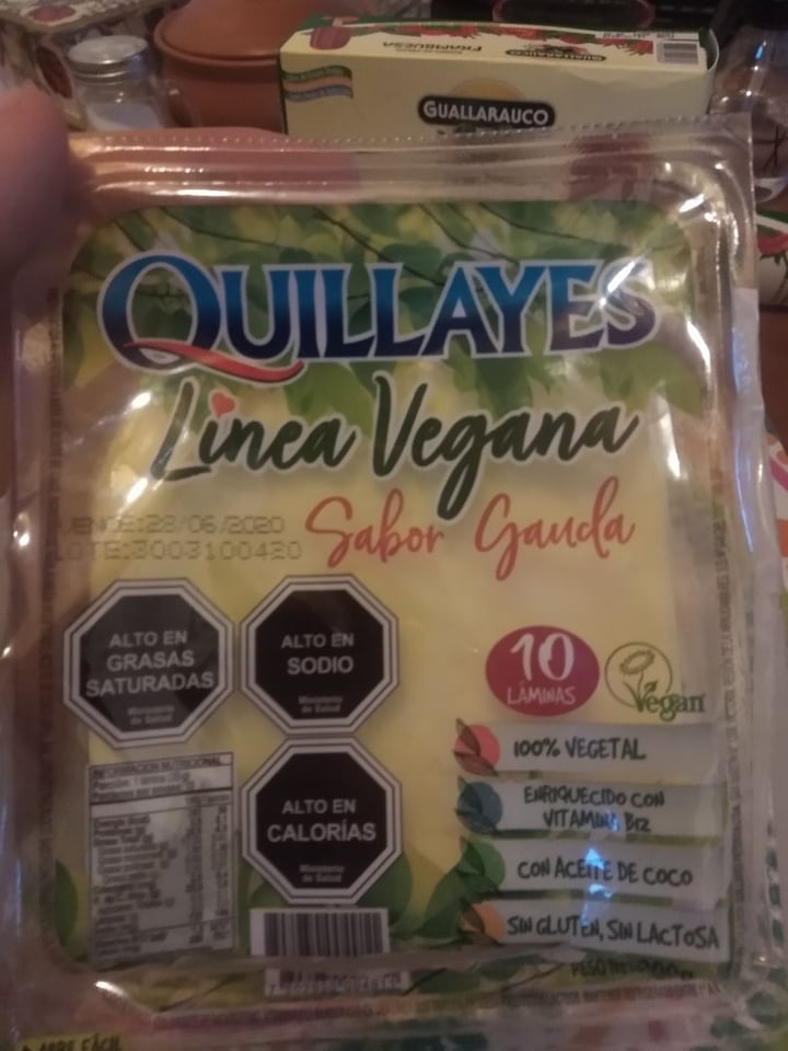 photo of Quillayes Queso Sabor Gauda shared by @xxpablitoxx on  13 Apr 2020 - review