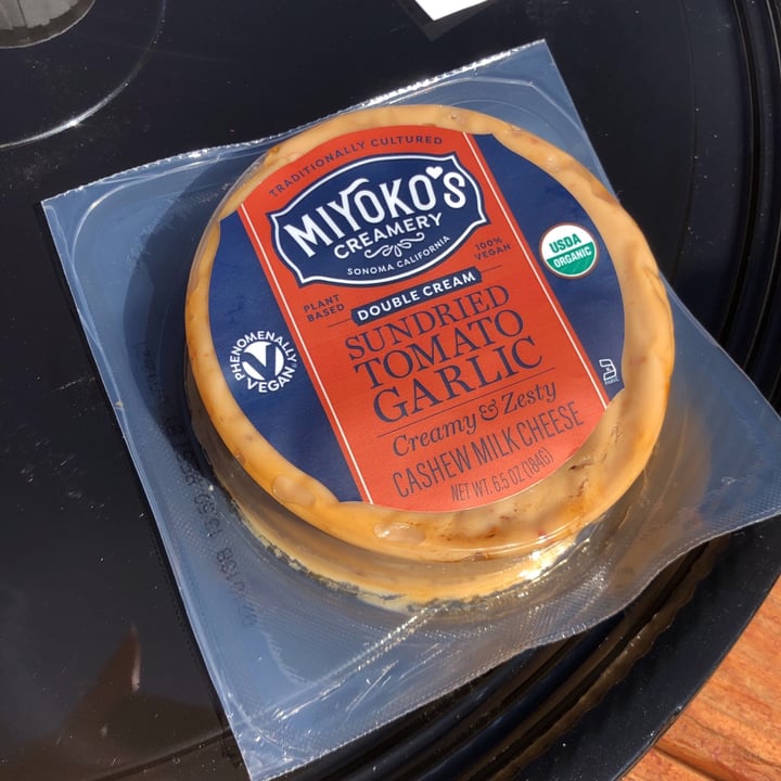 review photo of Miyoko's Creamery Double Cream Sundried Tomato Garlic Cashew Milk Cheese shared by @trixiejean on 13 Mar 2021 - review