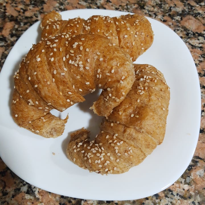 review photo of Craft Vegan Bakery Medialunas Integrales shared by @chelldu on 20 Feb 2022 - review
