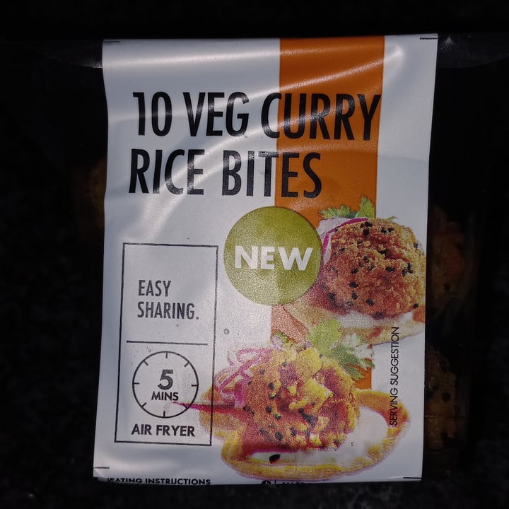 photo of Woolworths 10 Veg Curry Rice Bites shared by @ustrauss on  20 Nov 2022 - review