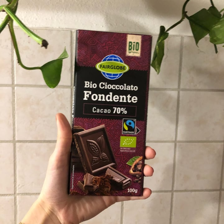 photo of Fairglobe Cioccolato Fondente Cacao 70% shared by @giuliettaveg on  29 Jan 2022 - review