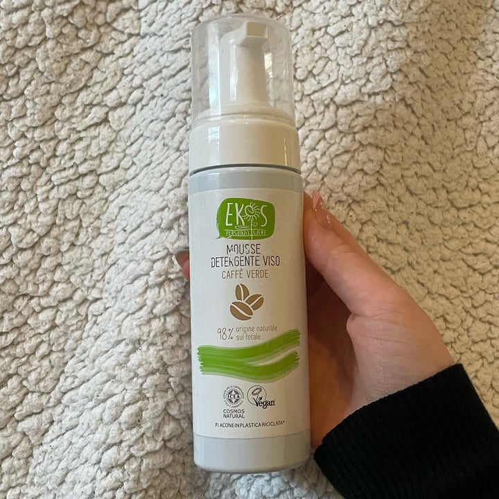 photo of Ekos personal care Mousse Detergente Viso Caffè Verde shared by @martirossi on  07 May 2022 - review