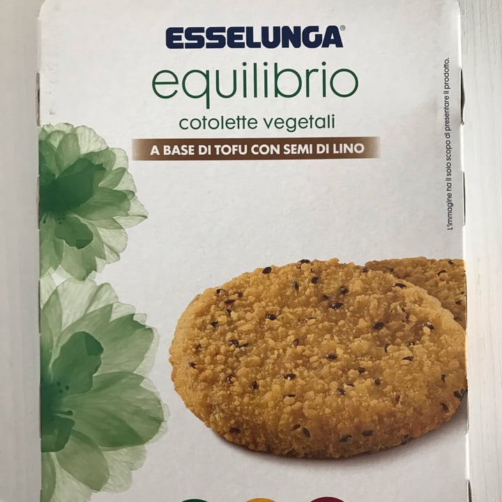 photo of Esselunga Cotolette vegetali a base di tofu con semi di lino shared by @maddinji on  13 Mar 2022 - review