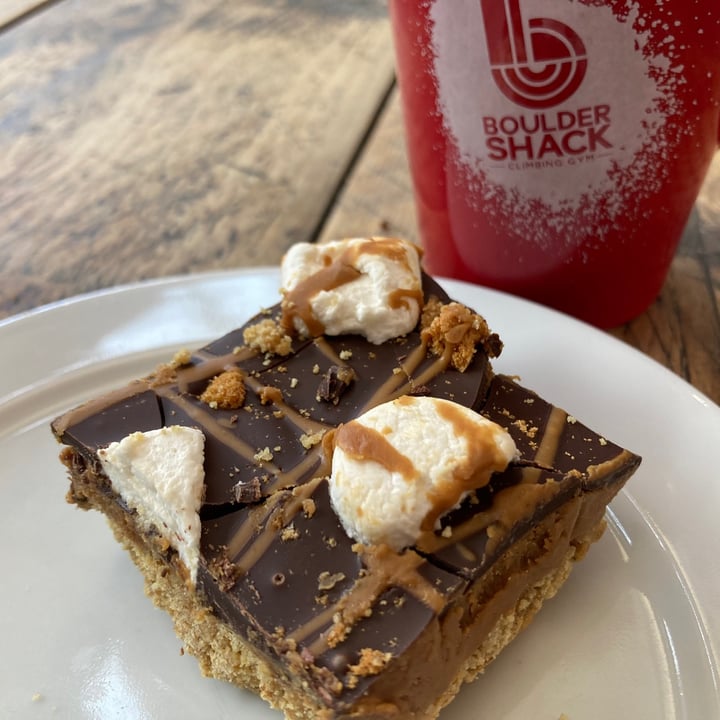 photo of Boulder Shack Climbing Gym Biscoff Brownie with marshmallows shared by @hollya113 on  06 Jul 2022 - review