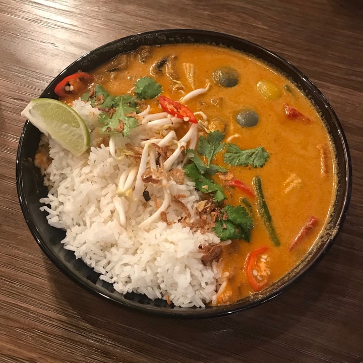 photo of Genius Central Singapore Thai Red Curry shared by @vanessaainsley on  26 Jul 2020 - review