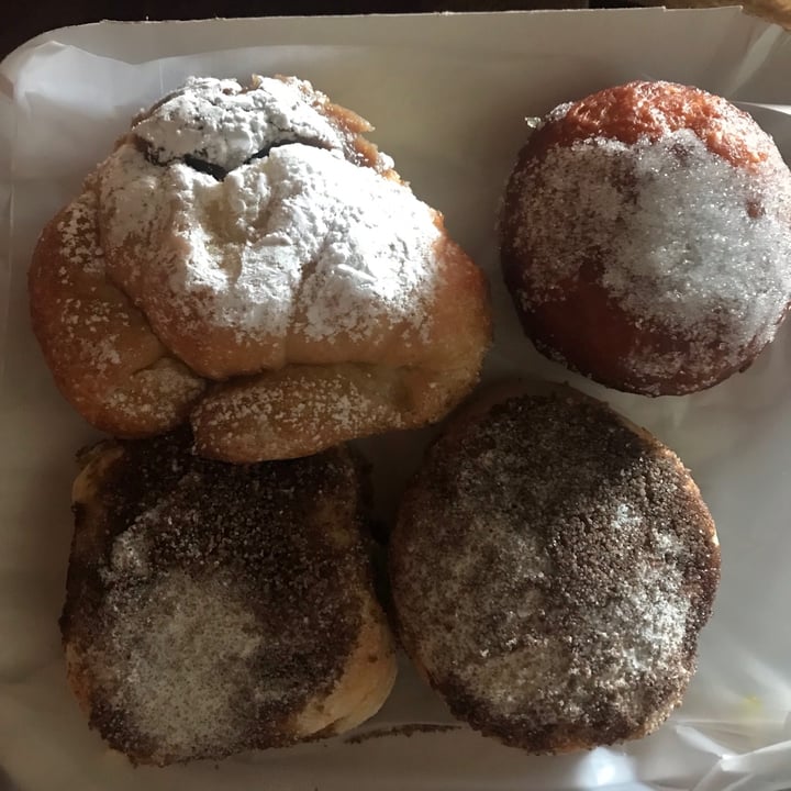 review photo of Heaven (Delivery and Take-away) Surtido de Facturas shared by @xpuchi on 11 Sep 2021 - review