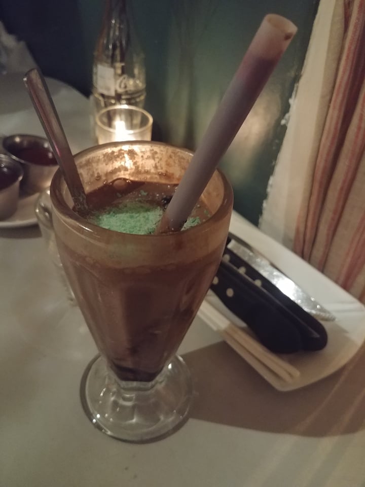 photo of Royale Eatery Vegan Chocolate Mint Shake shared by @gracec on  30 Aug 2019 - review